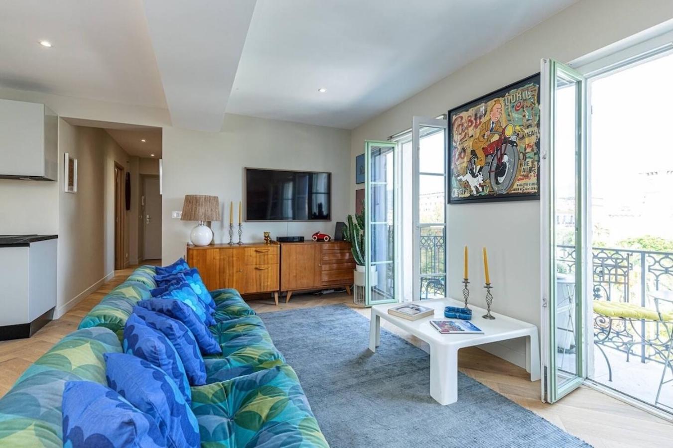 2 Chambres, Balcons, Vue Imprenable, Climatisation - Palace Bleu