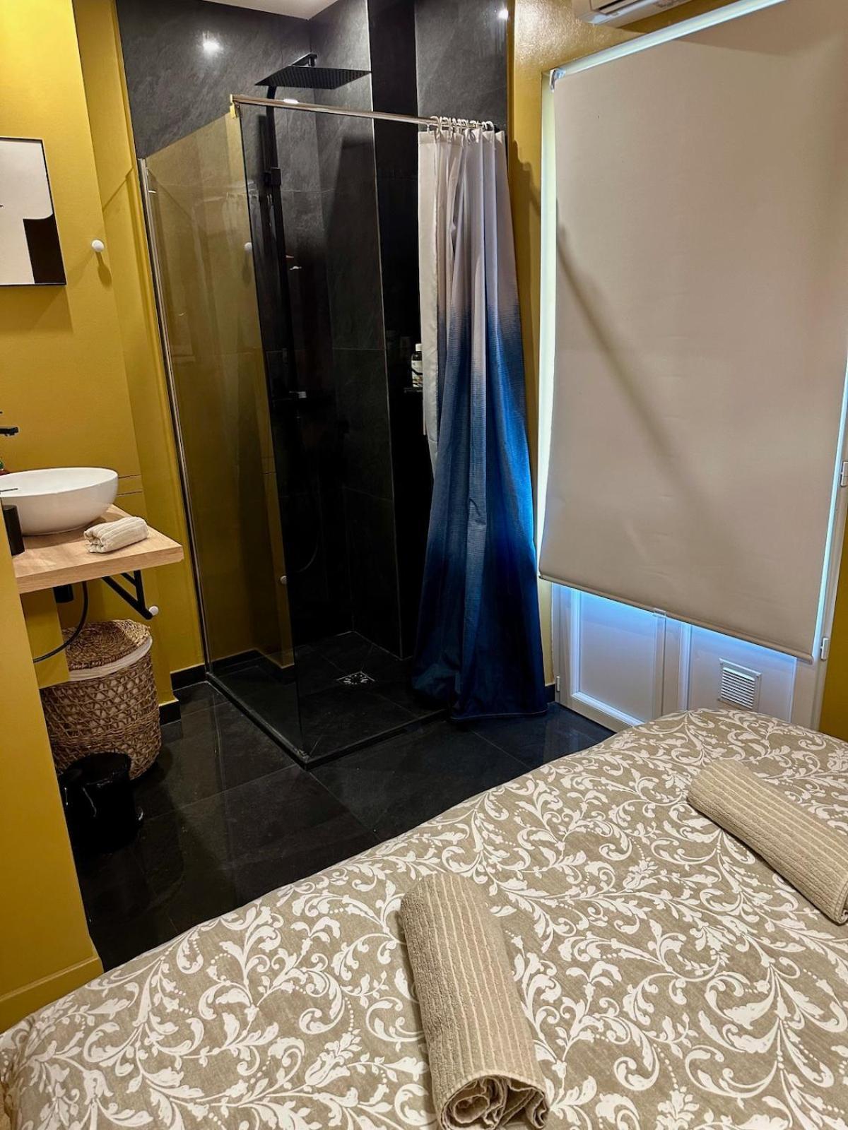 2 Chambres, Balcons, Vue Imprenable, Climatisation - Palace Bleu *