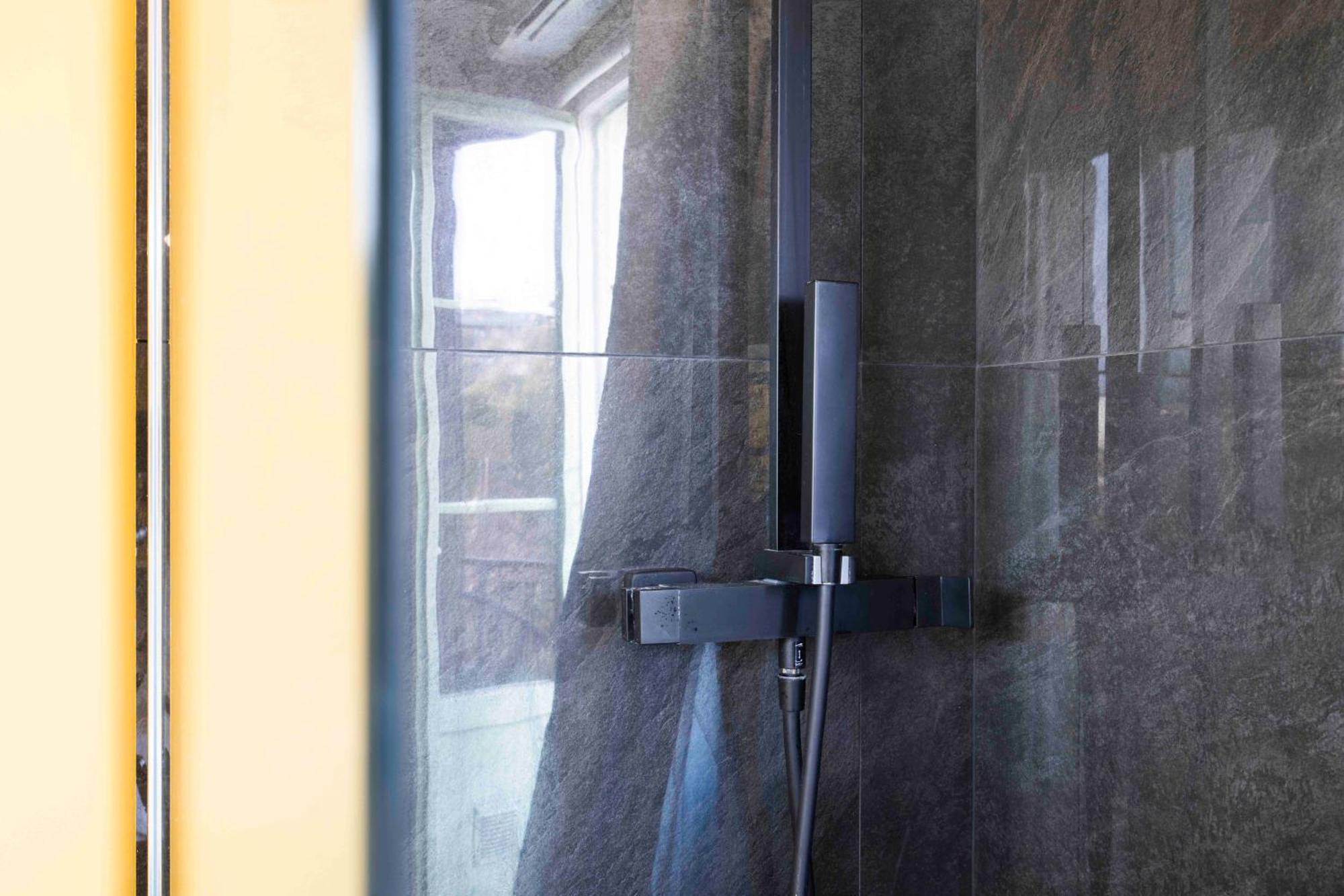 2 Chambres, Balcons, Vue Imprenable, Climatisation - Palace Bleu